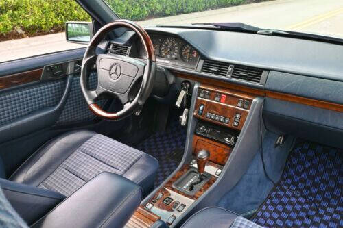 1992 Mercedes-Benz 500-Class