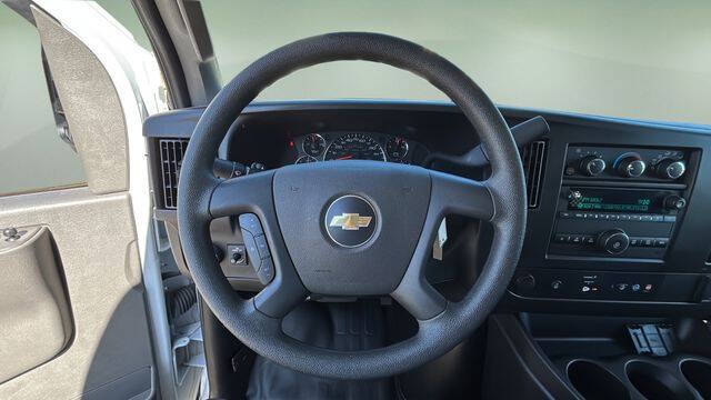 2024 Chevrolet Express 2500