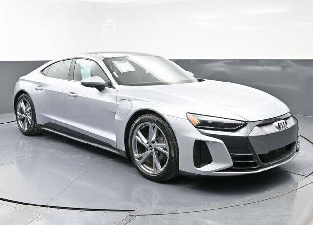 2022 Audi e-tron GT quattro Premium Plus