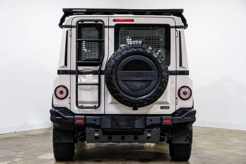 2024 Ineos Grenadier Fieldmaster