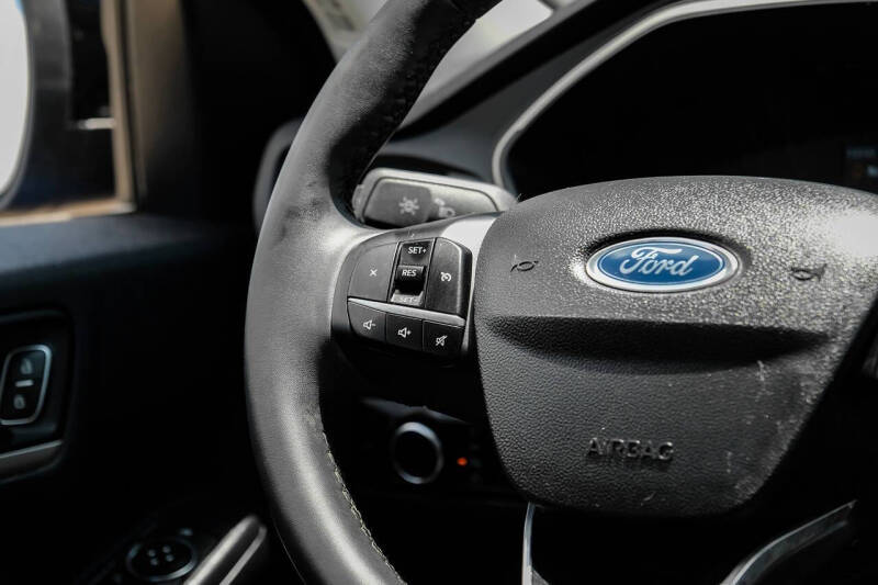 2022 Ford Escape SE
