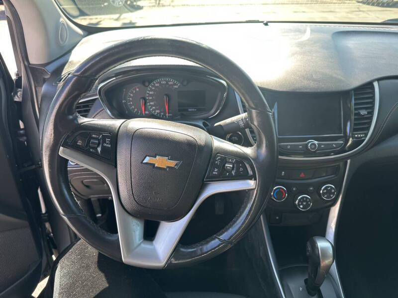 2019 Chevrolet Trax LT photo 14