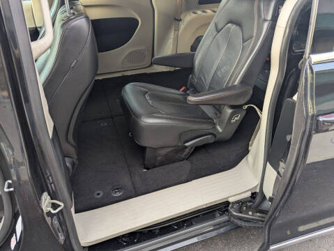 2018 Chrysler Pacifica Touring L