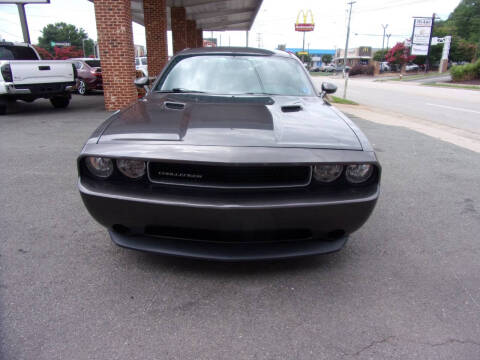2014 Dodge Challenger SXT
