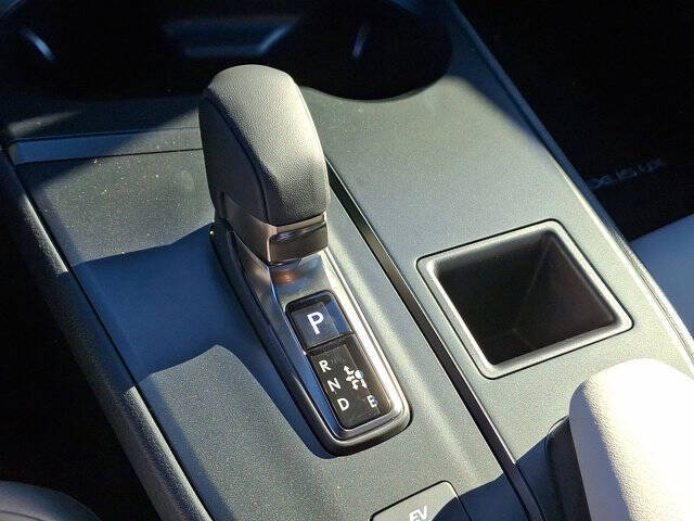 2026 Lexus UX 300h