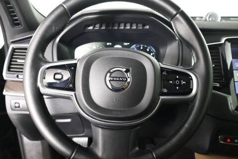 2018 Volvo XC90 T6 Momentum