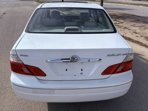 2003 Toyota Avalon XLS