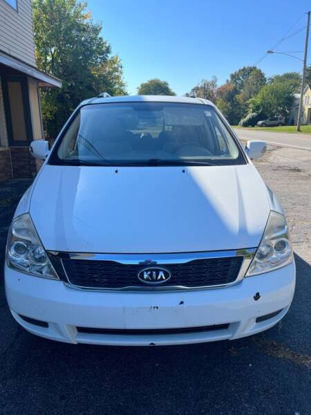 2012 Kia Sedona for sale at Settle Auto Sales TAYLOR ST. in Fort Wayne IN