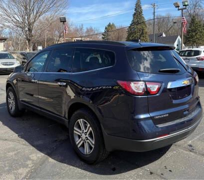 2017 Chevrolet Traverse LT