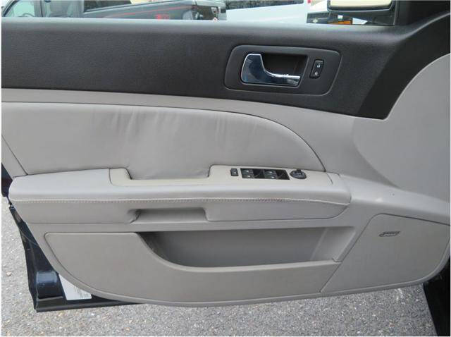 2005 Cadillac STS
