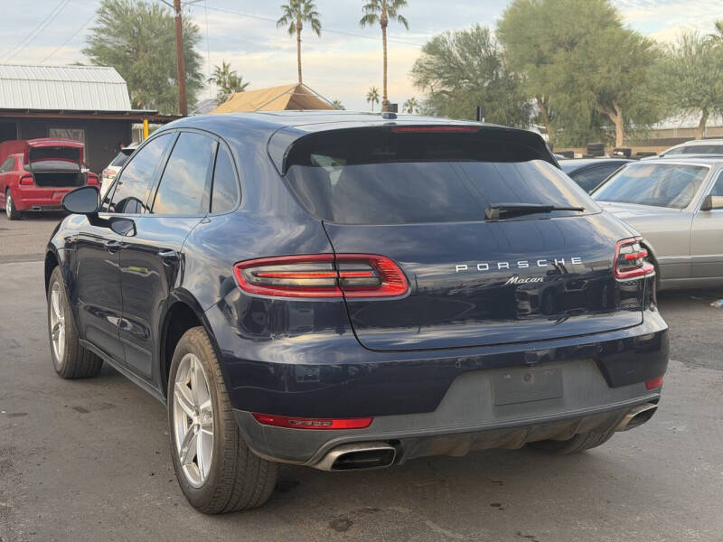2017 Porsche Macan