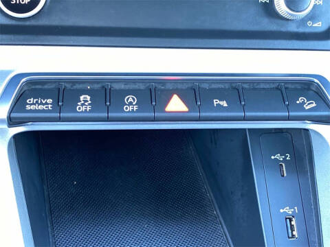 2021 Audi Q3 quattro S line Premium 45 TFSI