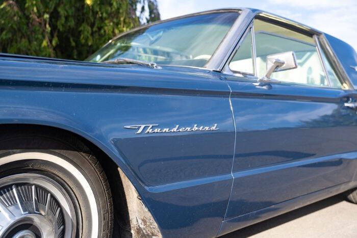 1964 Ford Thunderbird