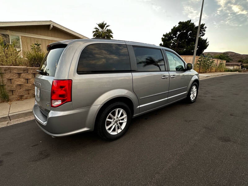 2016 Dodge Grand Caravan SXT photo 8