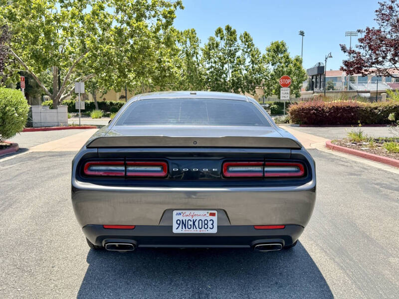 2018 Dodge Challenger SXT