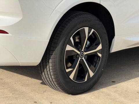 2026 Volvo XC60 B5 Core