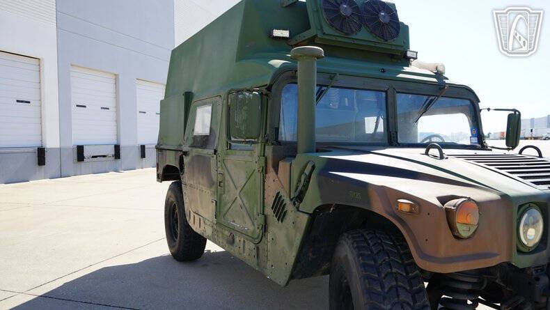 1991 AM General Hummer