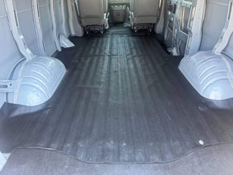 2017 Chevrolet Express 2500