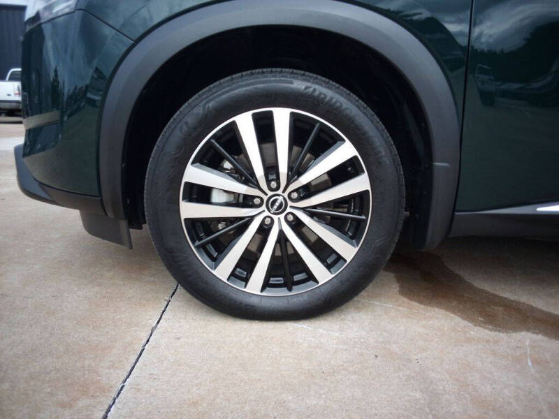 2024 Nissan Pathfinder Platinum