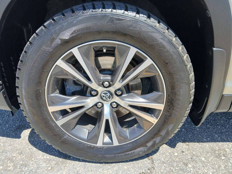 2019 Toyota Highlander LE Plus