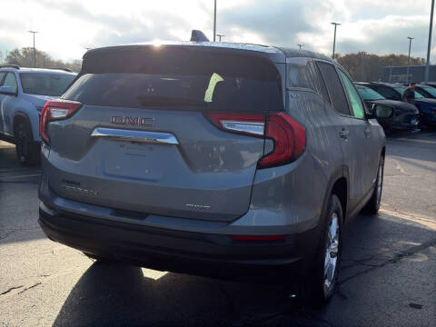 2024 GMC Terrain SLE