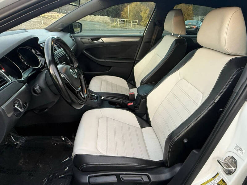 2016 Volkswagen Jetta 1.8T Sport