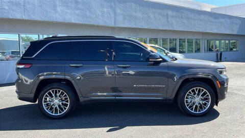 2025 Jeep Grand Cherokee Summit