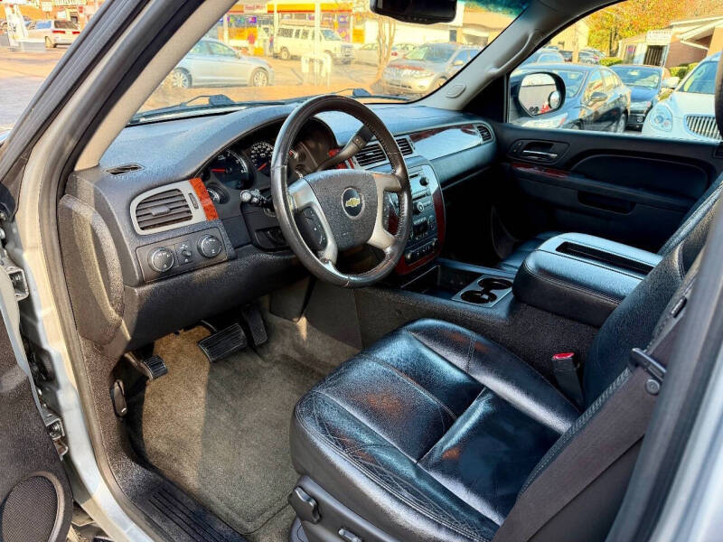2012 Chevrolet Suburban LT