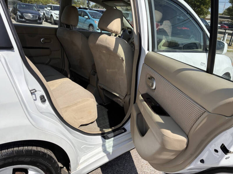 2012 Nissan Versa 1.8 SL