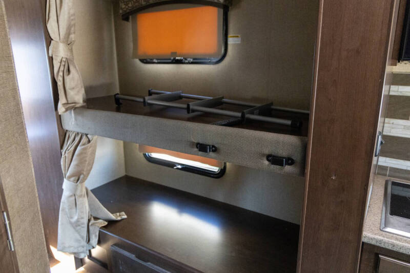 2019 Thor Motor Coach CHATEAU 31E