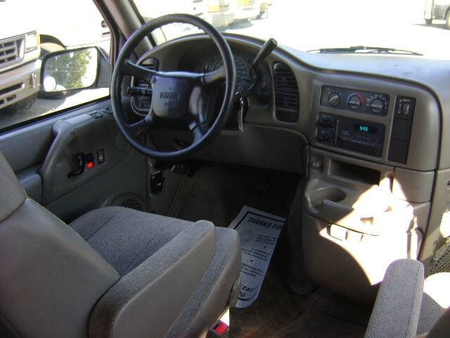 2005 GMC Safari