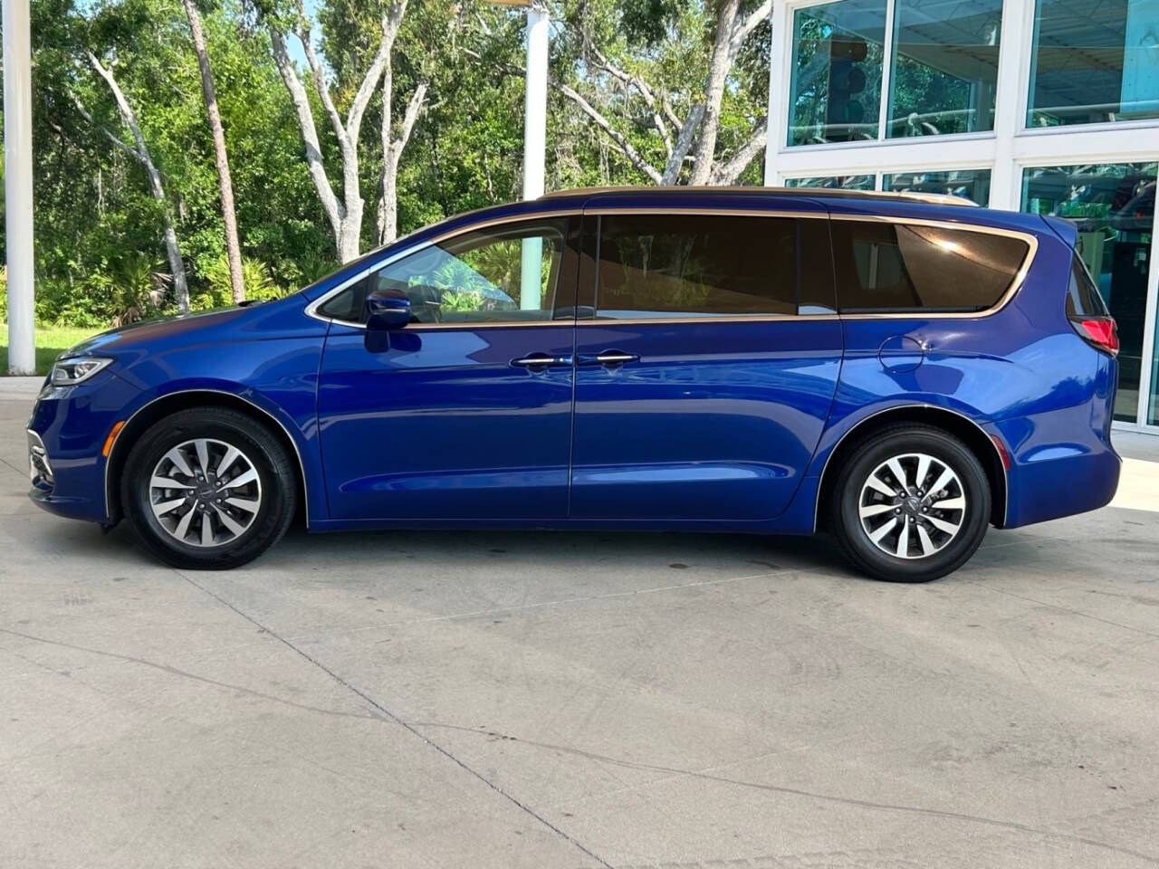 2021 Chrysler Pacifica 11