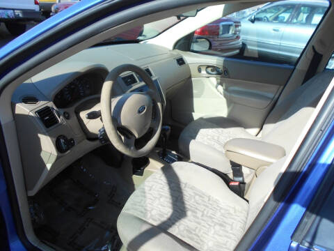 2005 Ford Focus ZX4 SE