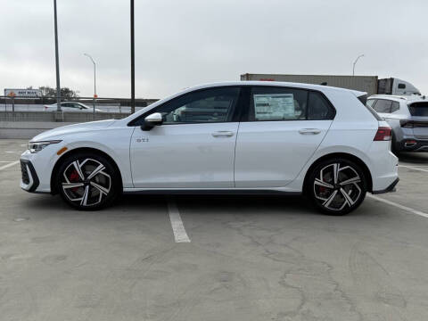 2026 Volkswagen Golf GTI SE