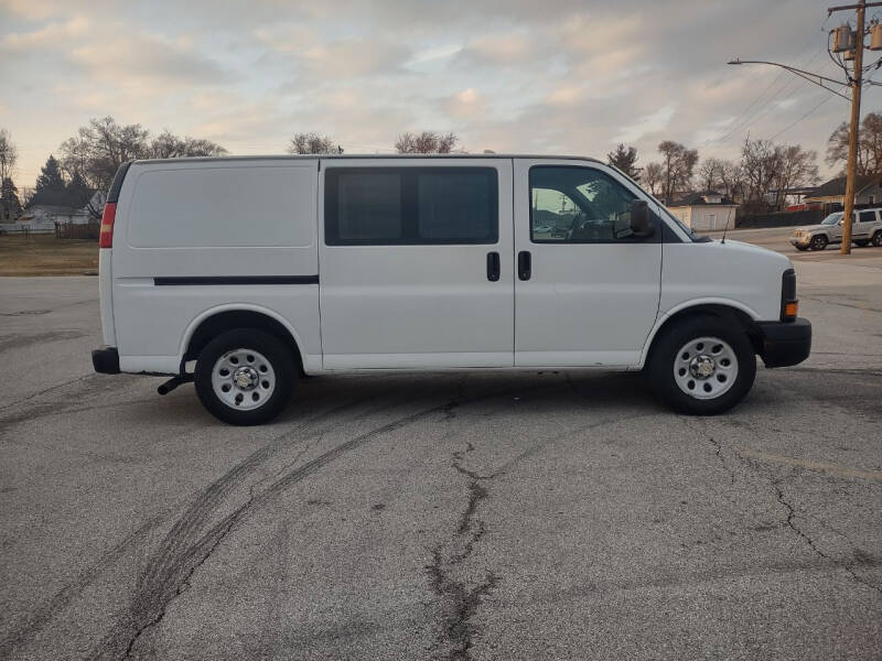 2012 Chevrolet Express for sale at Magana Auto Sales Inc in Aurora IL