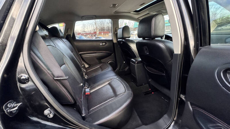 2012 Nissan Rogue SV w/SL Package