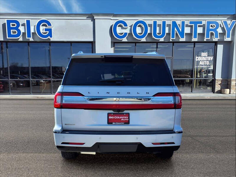 2018 Lincoln Navigator Black Label