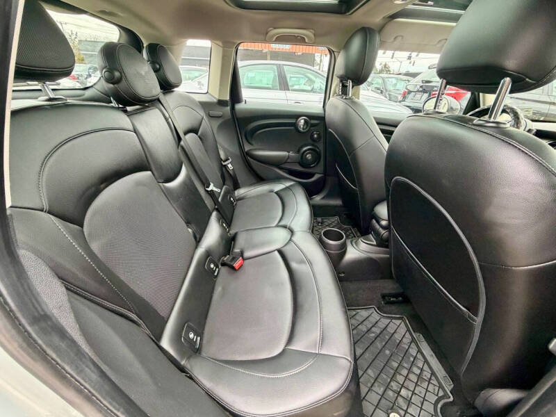 2016 MINI Hardtop 4 Door Cooper