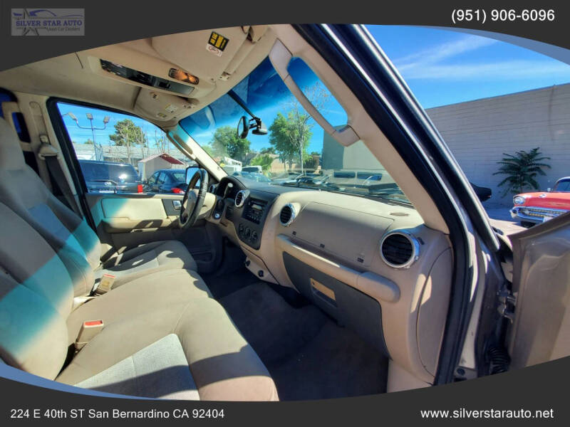 2003 Ford Expedition XLT
