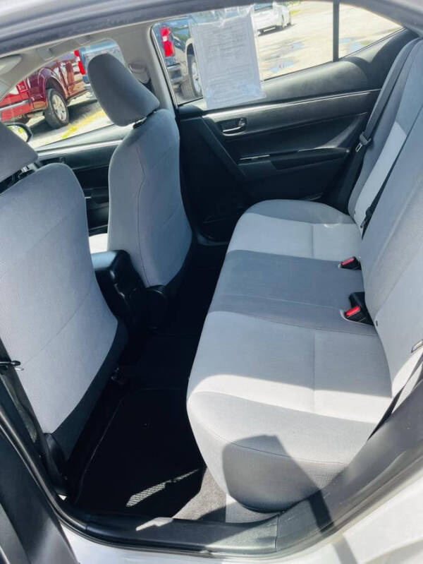 2015 Toyota Corolla LE