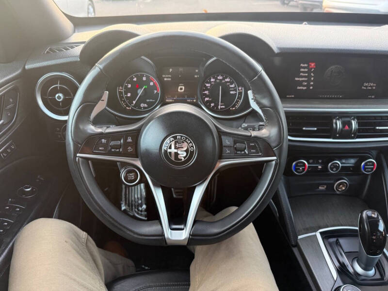 2018 Alfa Romeo Stelvio Ti Sport