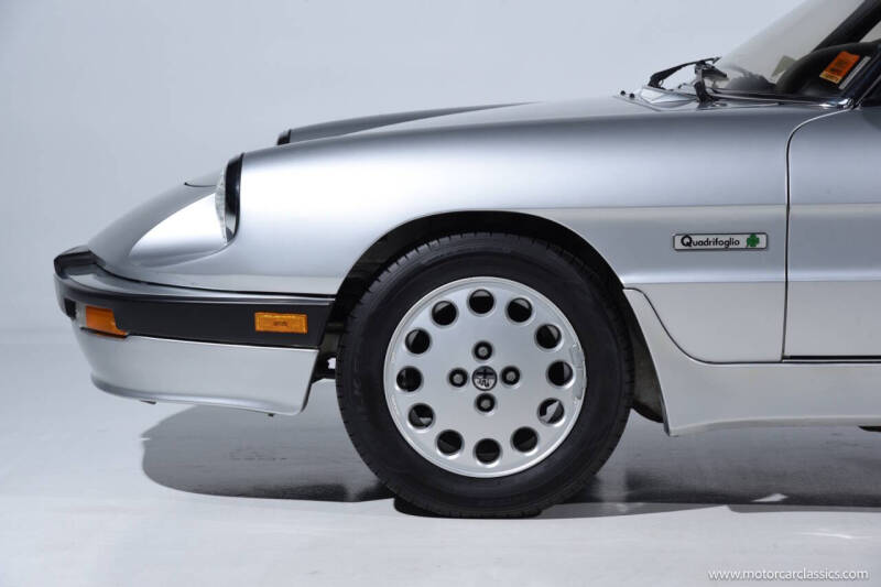 1987 Alfa Romeo Spider Quadrifoglio