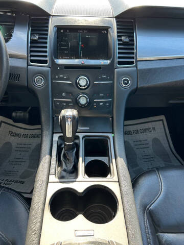 2019 Ford Taurus SEL