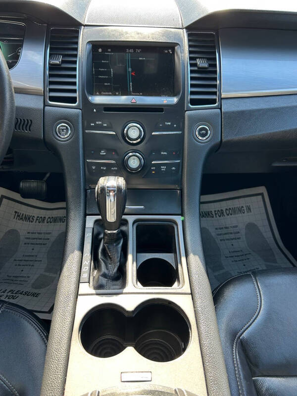 2019 Ford Taurus SEL