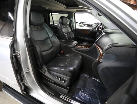 2020 Cadillac Escalade Luxury