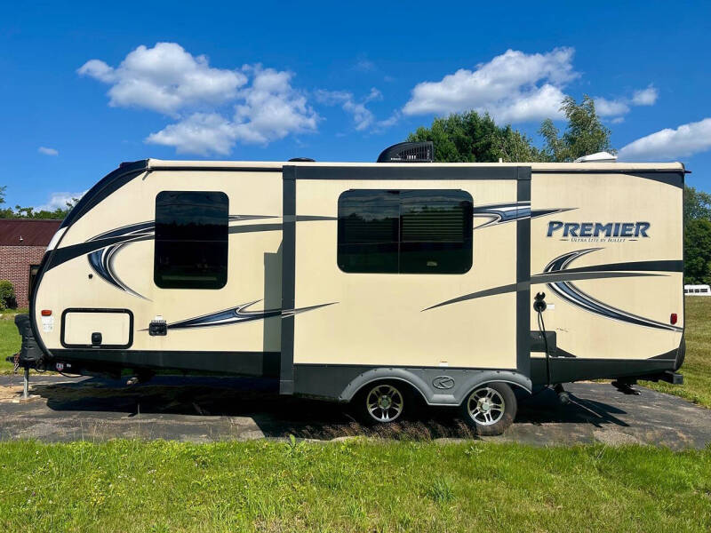 2017 Keystone RV Premier