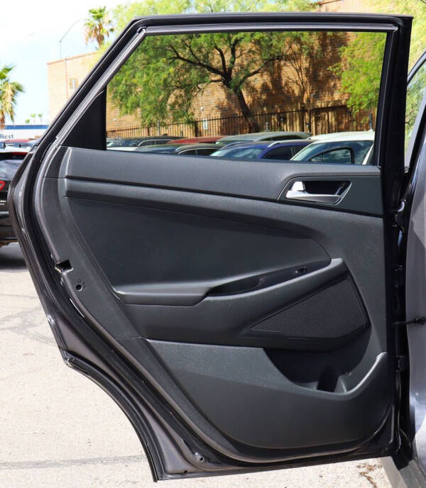 2020 Hyundai Tucson SE