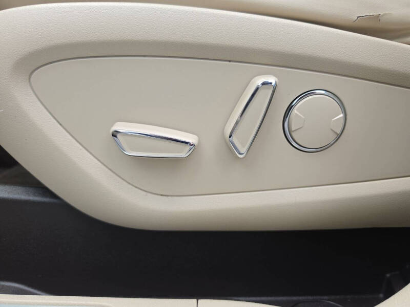 2017 Lincoln MKC Select