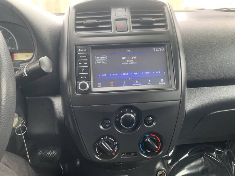 2019 Nissan Versa S Plus