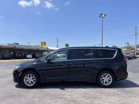 2024 Chrysler Pacifica Touring L